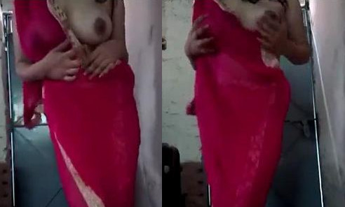Indian slut showing boobs on Red saree for hubby