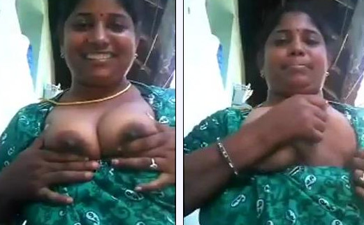 hot tamil aunty in horny mood boobs exposing hot selfie video