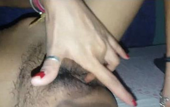 Beautiful Desi wife hairy pussy fingering