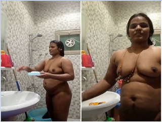 Exclusive- Sexy Telugu Bhabhi Record Nude Selfie For Lover