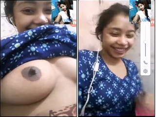 Exclusive- Cute Look Desi Girl Showing Her Boobs and Pussy On video Call