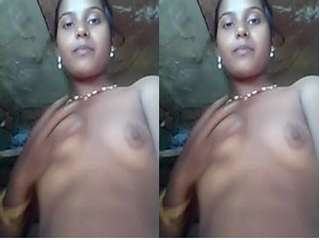 Today Exclusive- Village Bhabhi Showing her Boobs and Fingering  Part 1