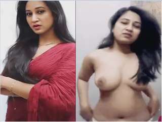 Today Exclusive-Sexy Desi Girl Showing Boobs Part 2