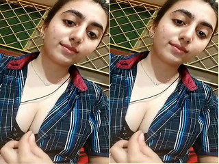 Today Exclusive – Sexy Paki Girl Shows Her Boobs Part 2