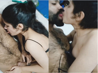 Today Exclusive-Paki Girl Kissing and Fucked By Lover