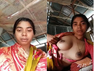 Today Exclusive- Desi Bhabhi Shows her Boobs and Pussy