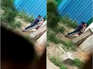 Today Exclusive- Desi Clg Lover OutDoor Kissing And Romance PArt 2