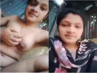 Sexy Desi girl Shows Nude body