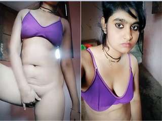 Today Exclusive-Super Hot Look Desi Cheating Wife Record Nude Selfie and Fingering part 2
