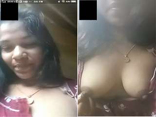 Today Exclusive-Sexy Telugu Girl Showing Her Boobs On video Call