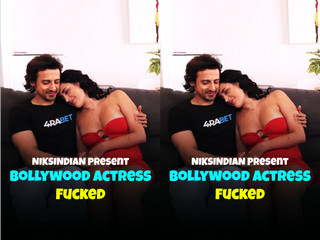 First On Net -IS THAT A FAMOUS BOLLYWOOD ACTRESS GETTING FUCKED ?